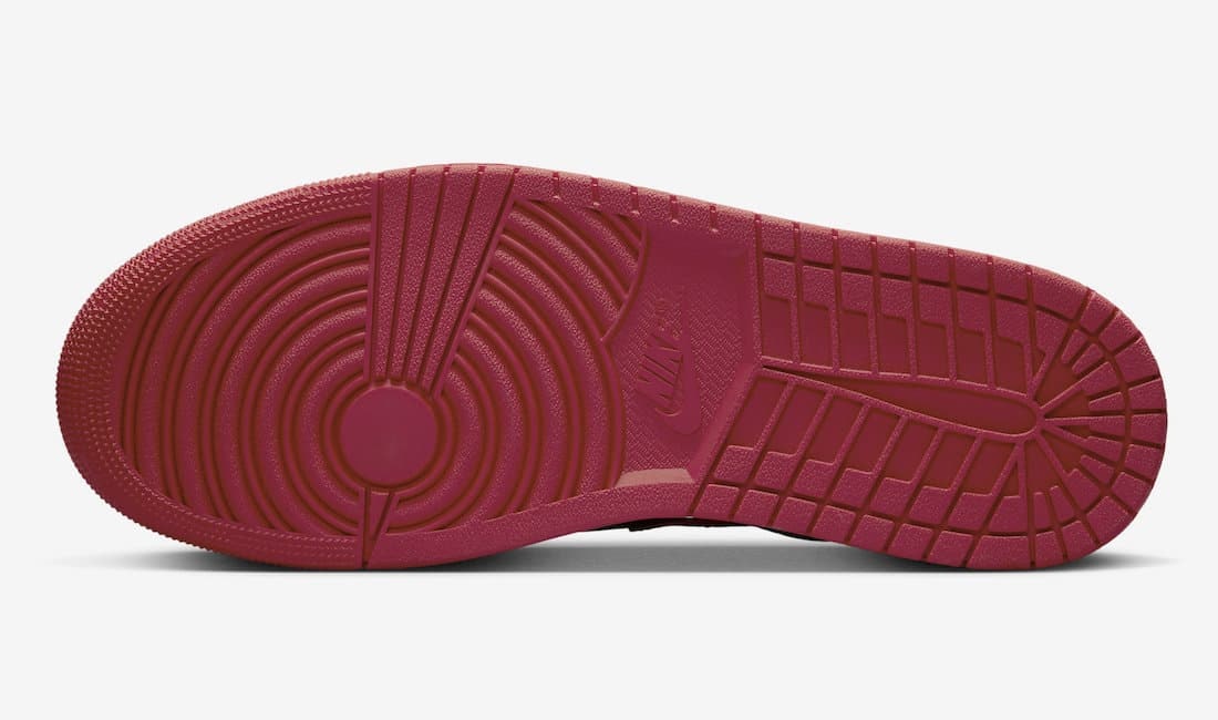 Air Jordan 1 Mid "Alternate Bred"