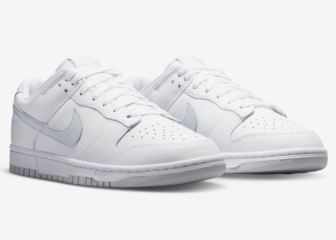 Nike Dunk Low "Pure Platinum"