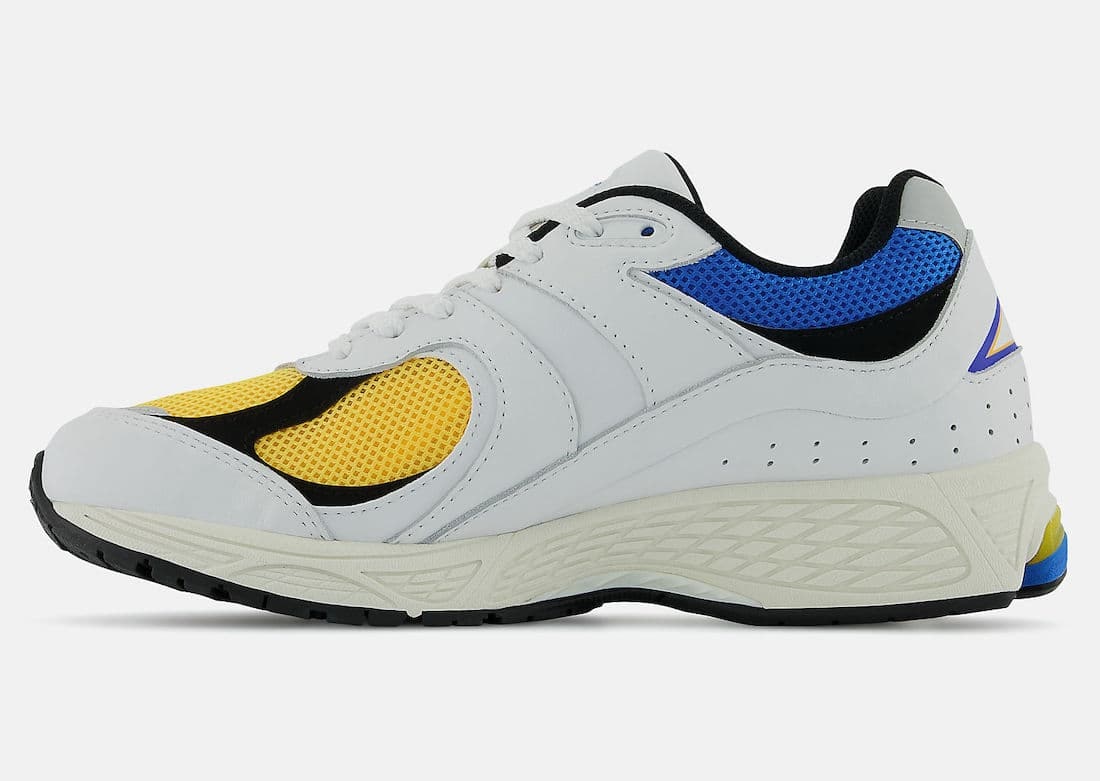 New Balance 2002R "Vibrant Apricot"