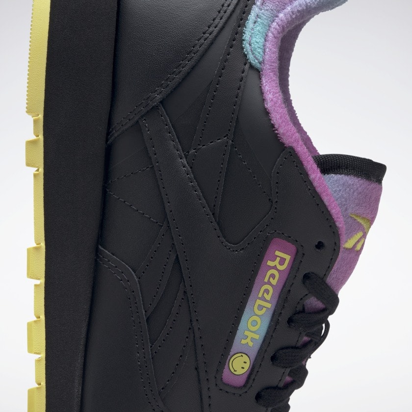 Smiley x Reebok Classic Leather "Ultraberry"