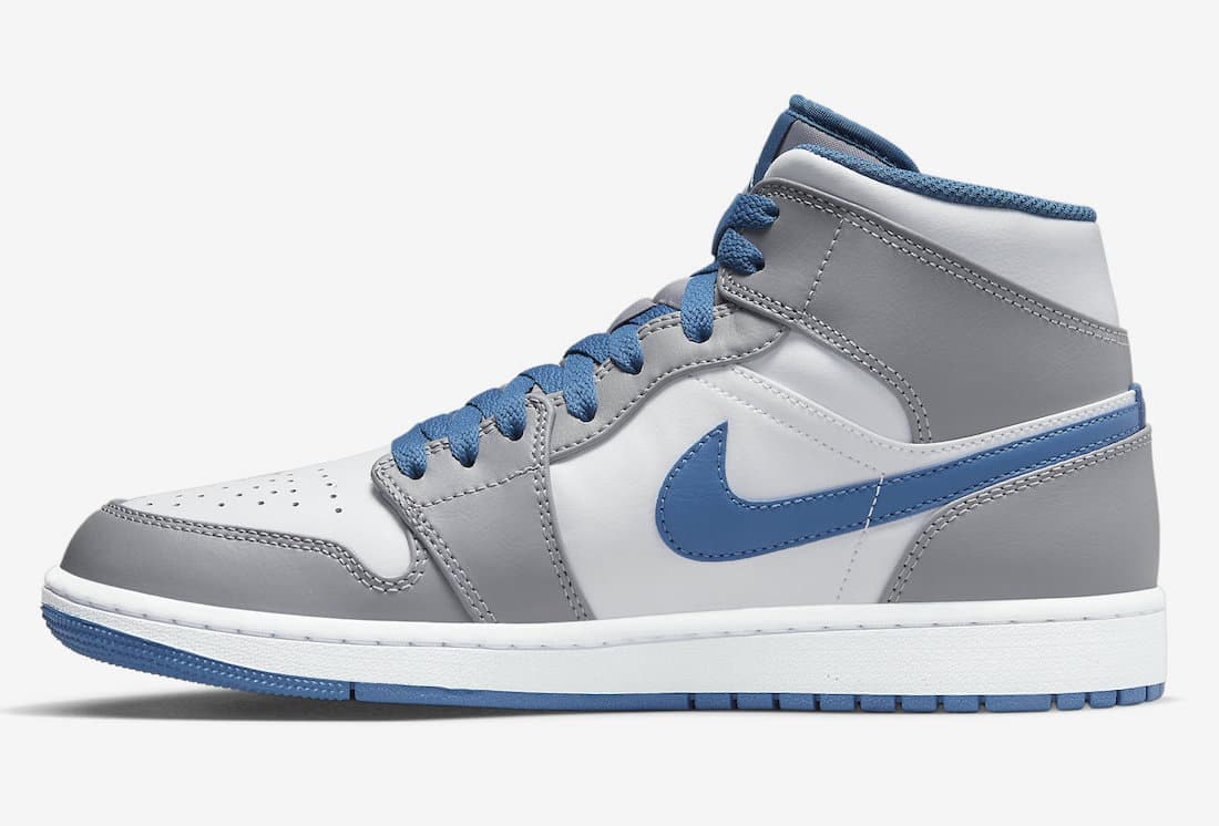 Air Jordan 1 Mid "True Blue"