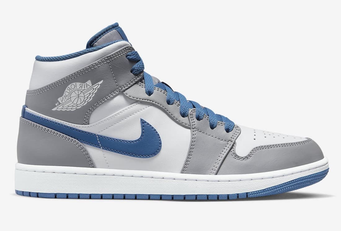 Air Jordan 1 Mid "True Blue"