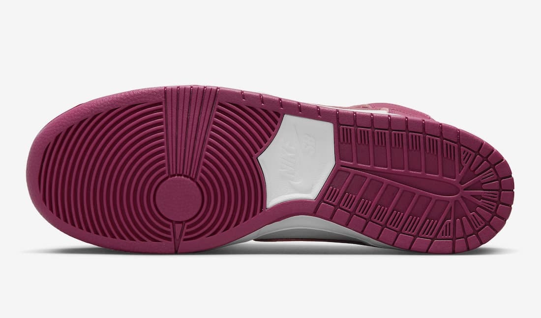 Nike SB Dunk High "Sweet Beet"