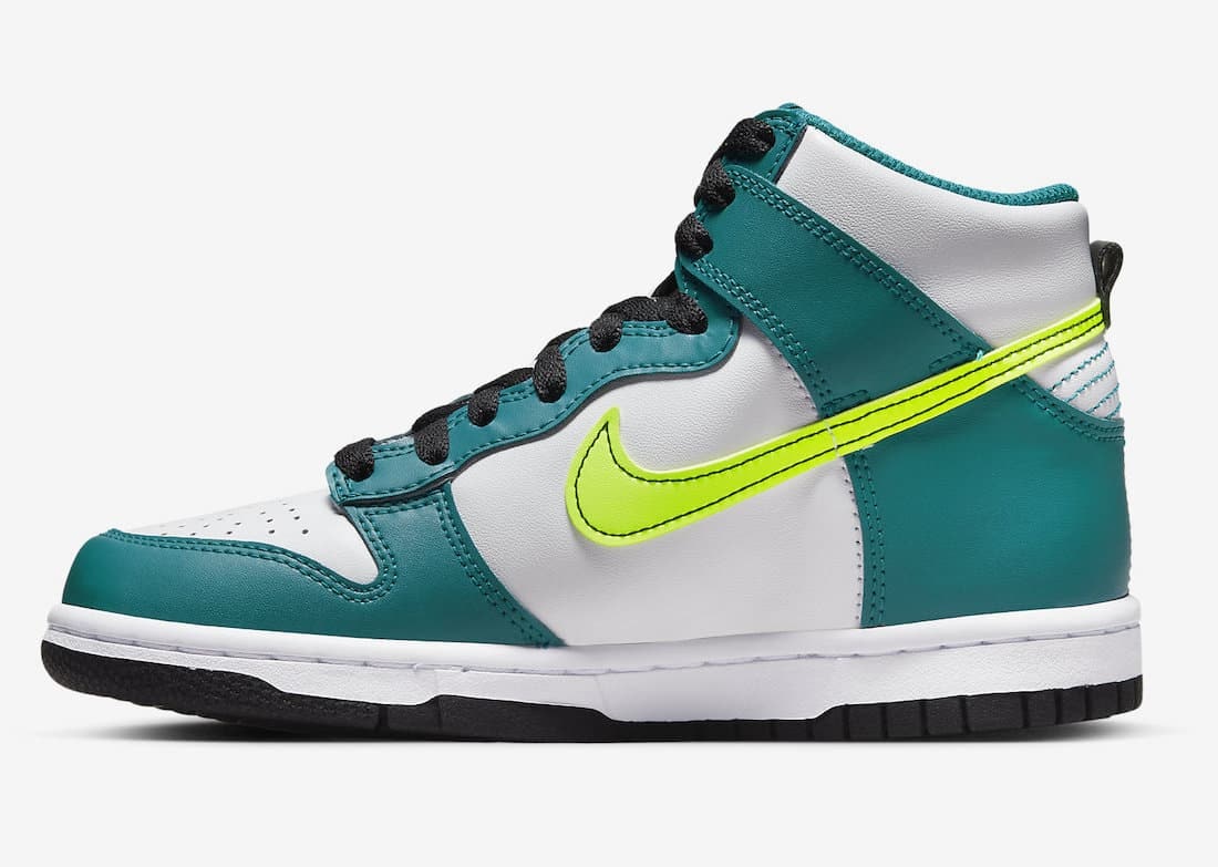 Nike Dunk High GS "Volt"