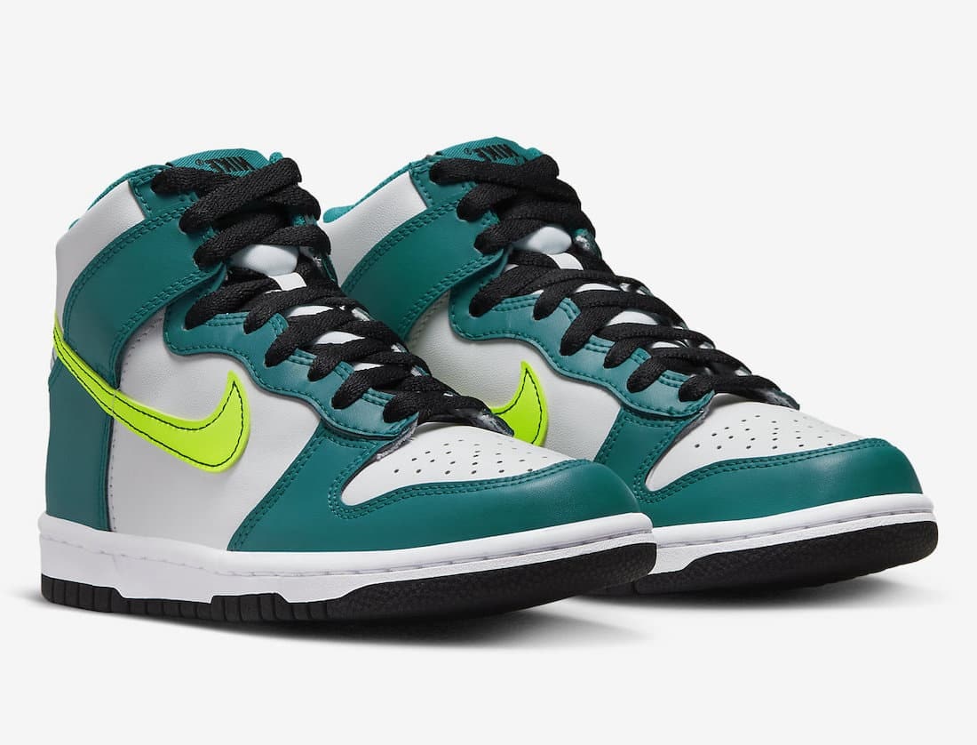Nike Dunk High GS "Volt"