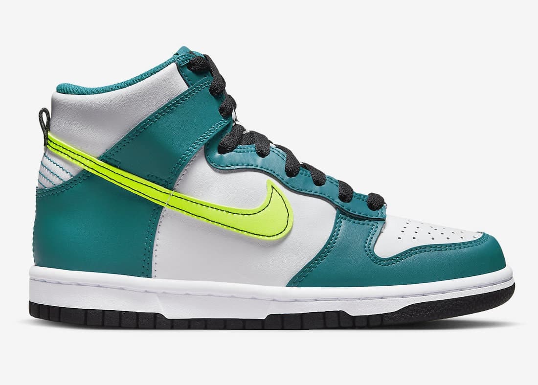 Nike Dunk High GS "Volt"