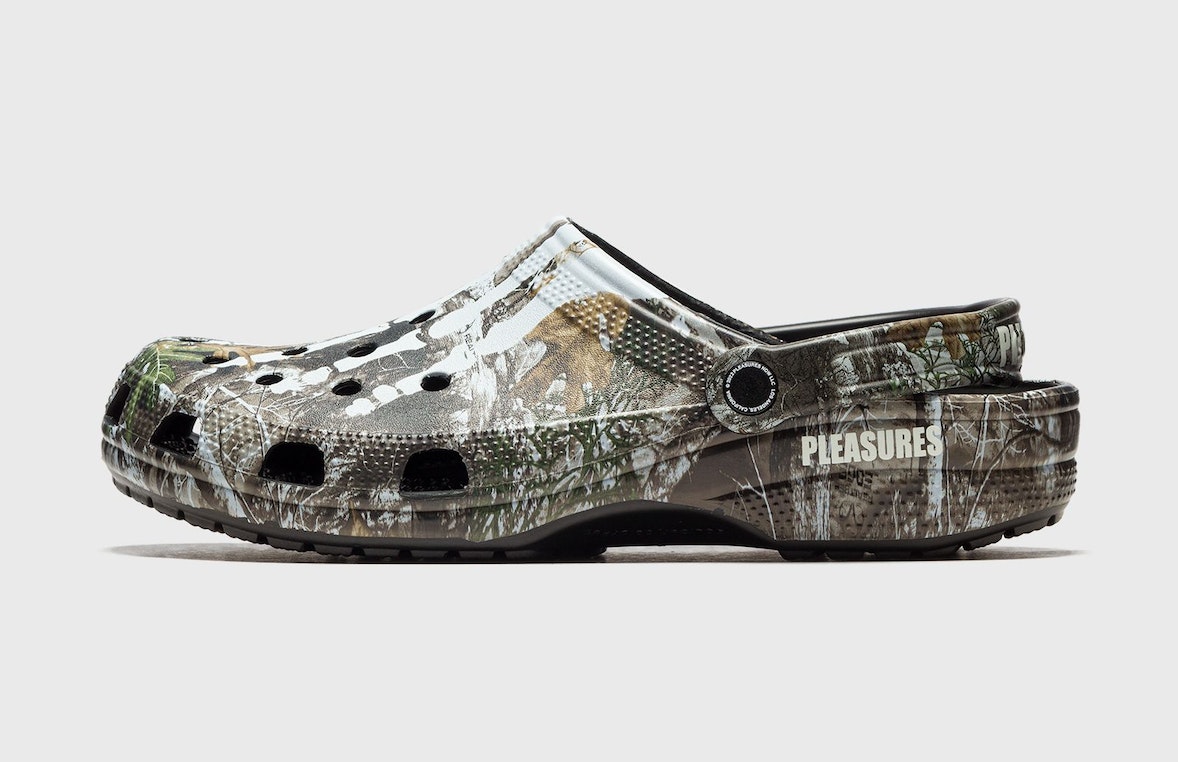 Pleasures x Crocs Classic Clog "Camo"