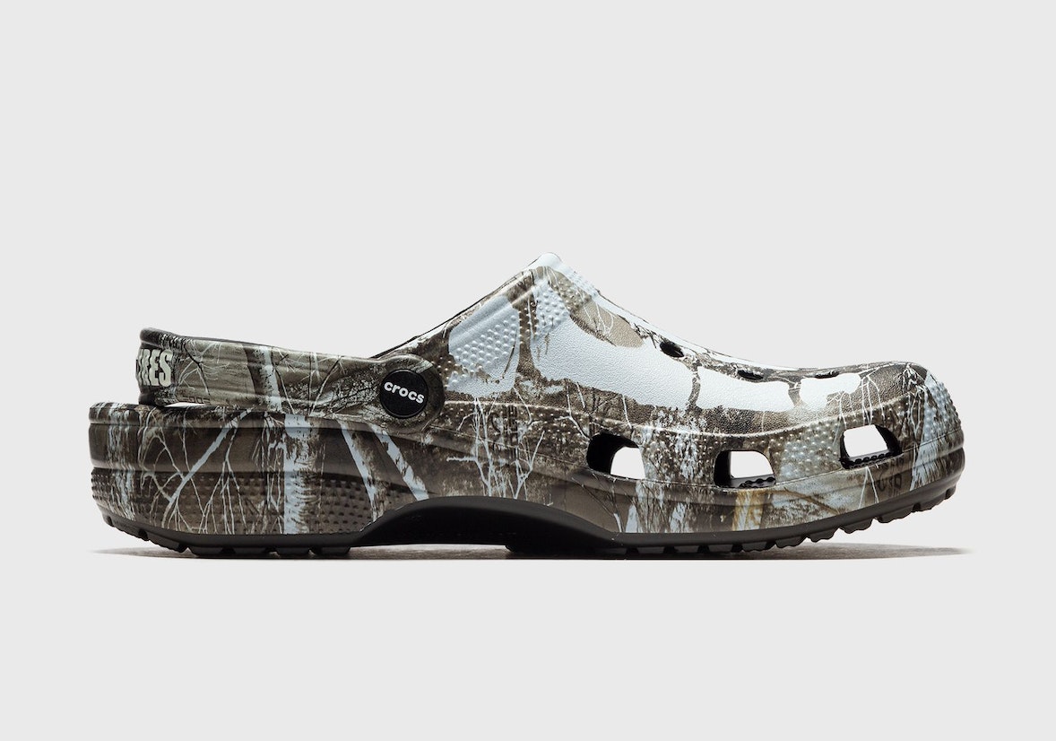 Pleasures x Crocs Classic Clog "Camo"