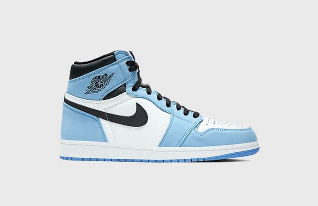 Air Jordan 1 High OG  “University Blue”