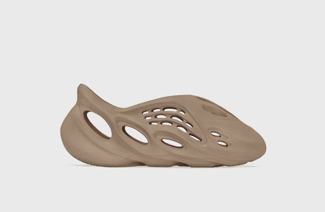 adidas Yeezy Foam Runner "Mist" adidas Yeezy Foam Runner "Mist"