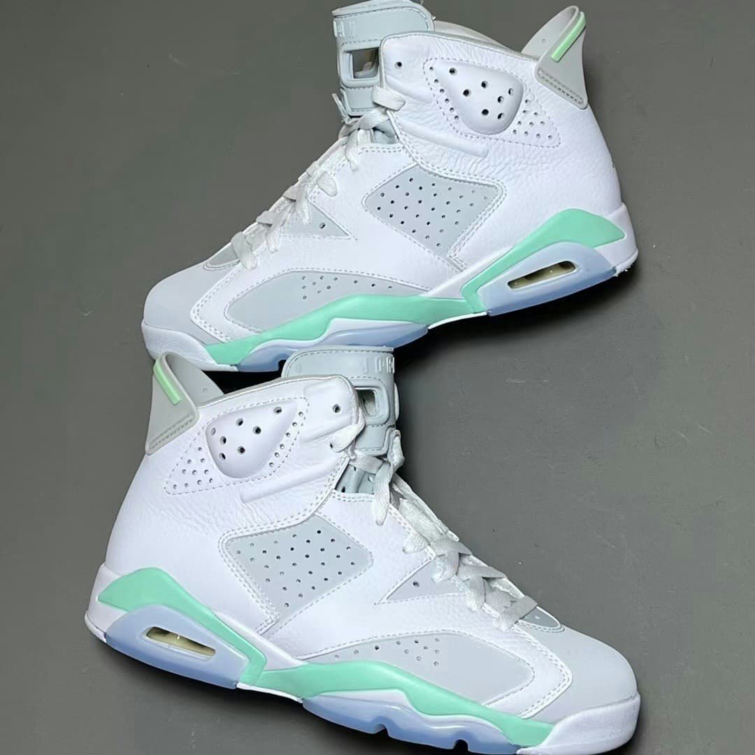 Air Jordan 6 "Mint Foam" 