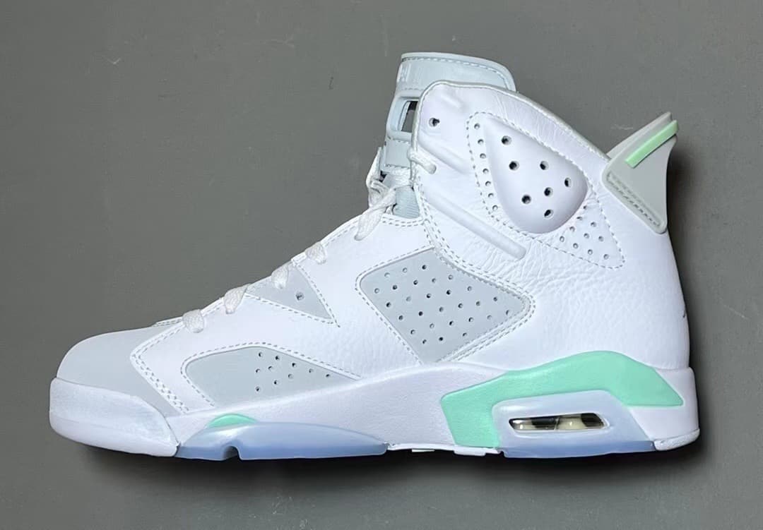 Air Jordan 6 "Mint Foam" 