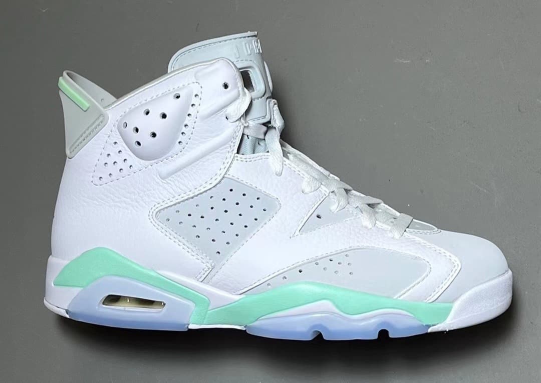 Air Jordan 6 "Mint Foam" 