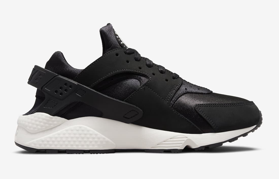 Nike Air Huarache “Off Noir”