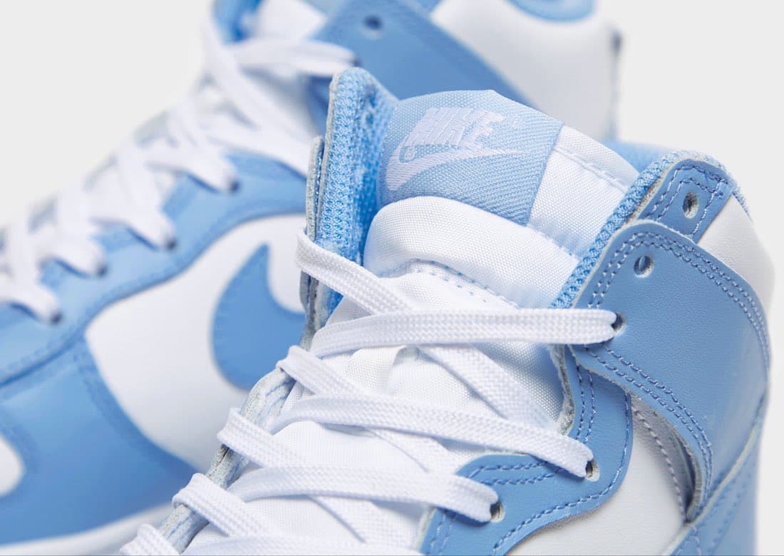 Sb dunk high white blue hotsell