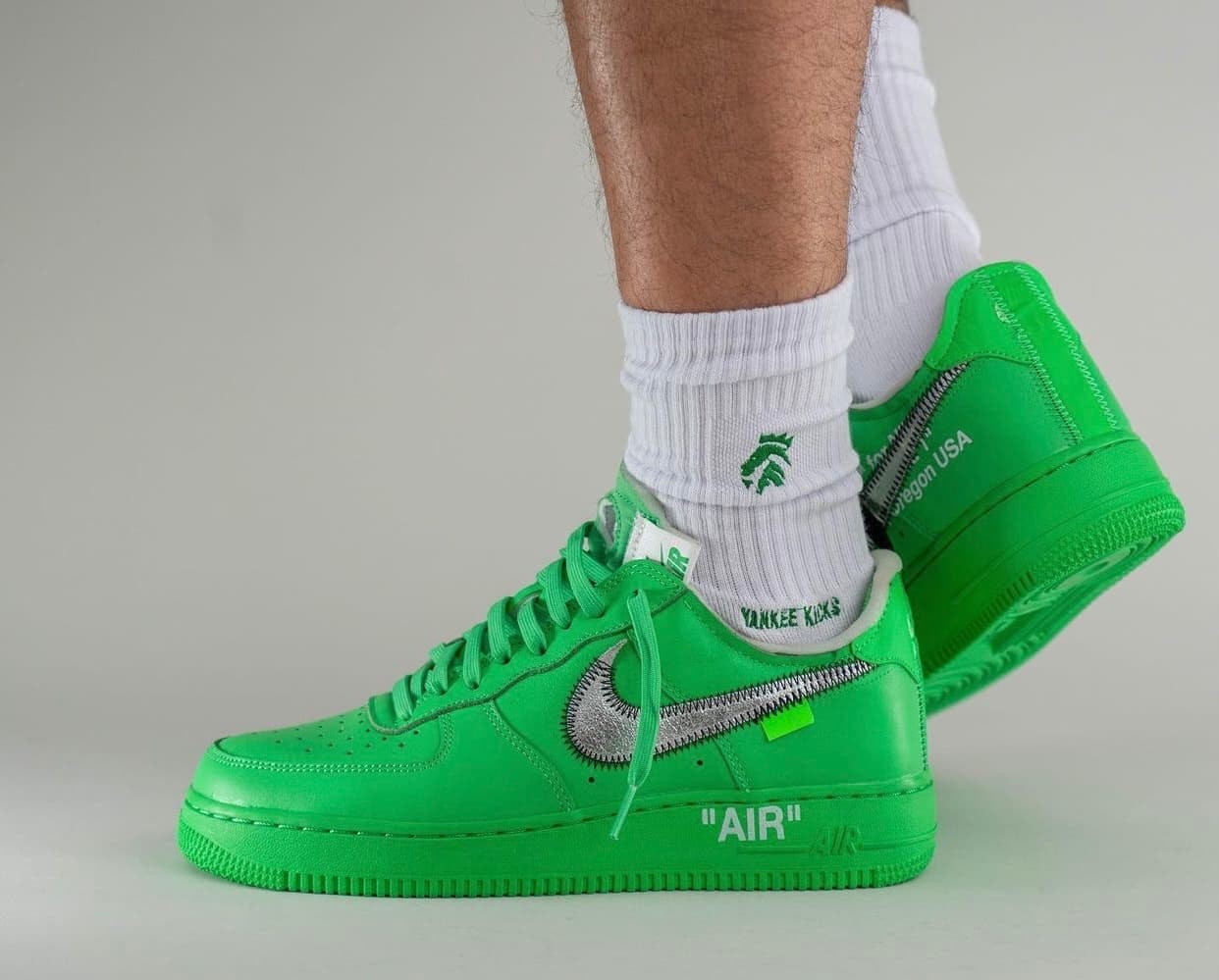 Off-White x Nike Air Force 1 Low "Green" 