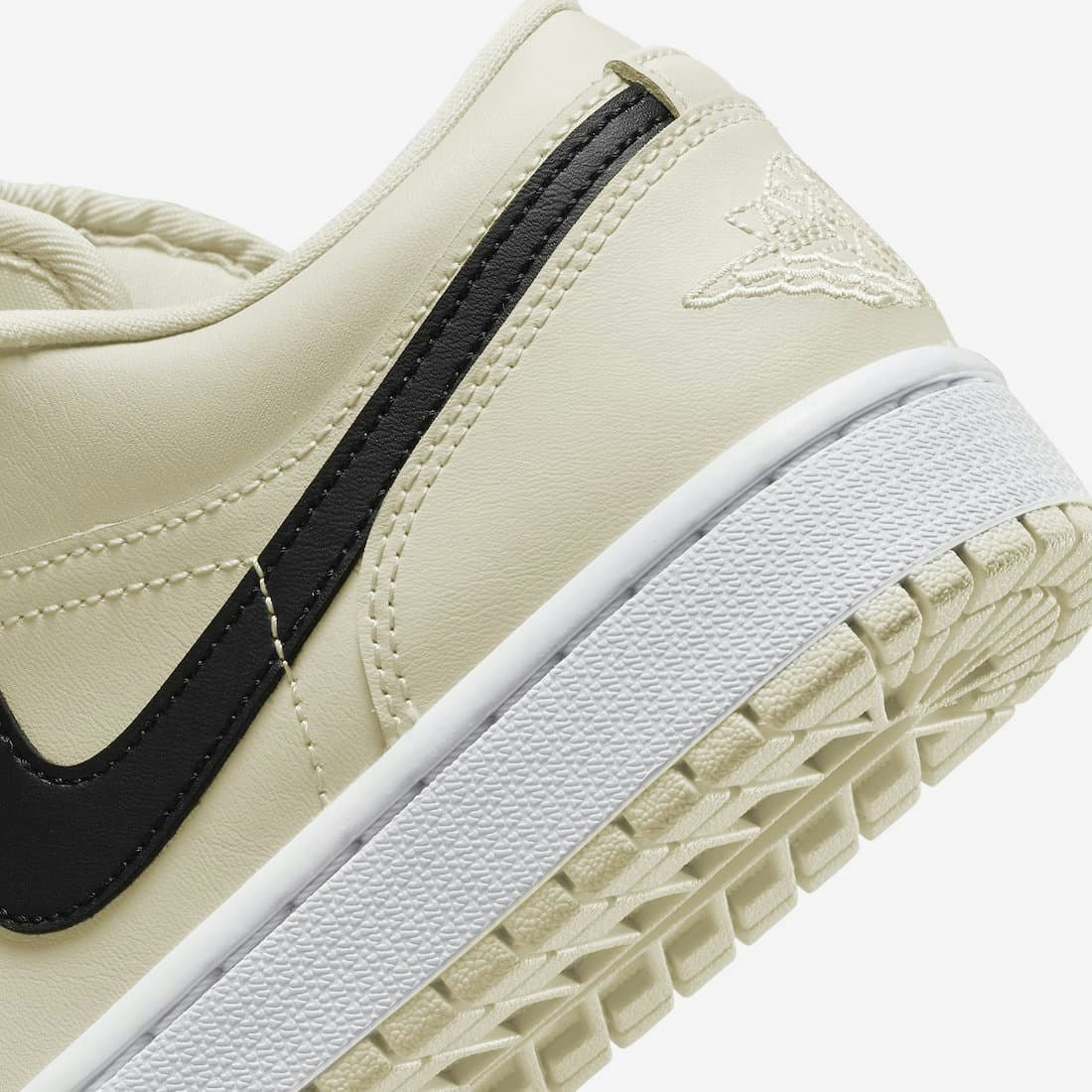 Air Jordan 1 Low “Coconut Milk”