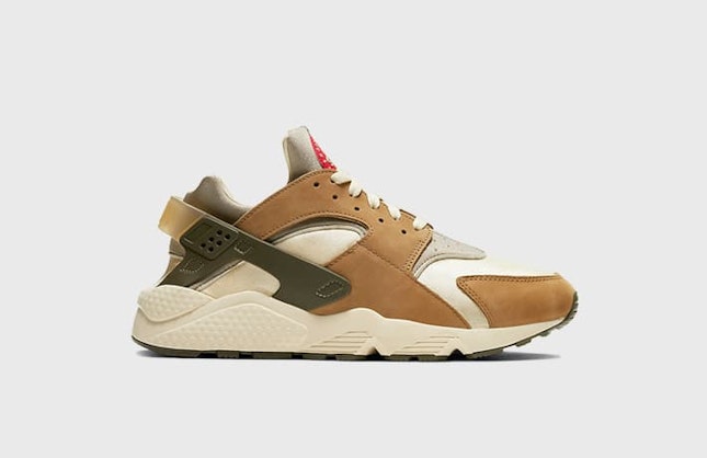 Stüssy x Nike Air Huarache “Desert Oak”
