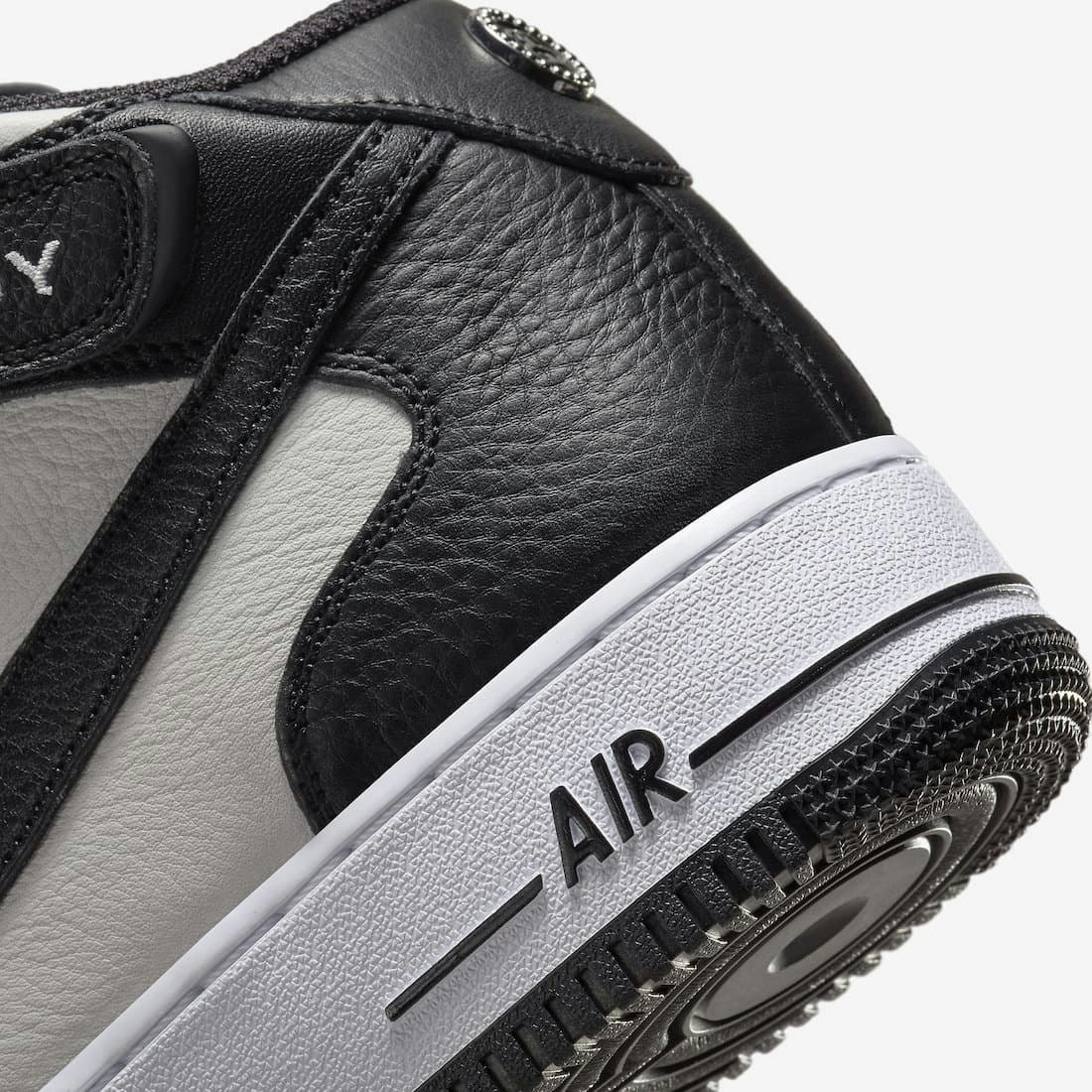 Stüssy x Nike Air Force 1 Mid "Black/White"