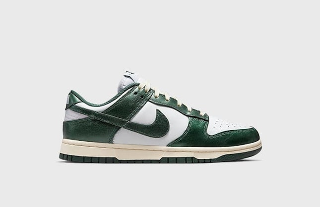 Nike Dunk Low "Vintage Green"