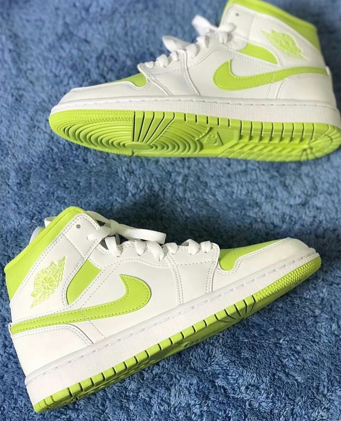 Air Jordan 1 Mid "White Lime"