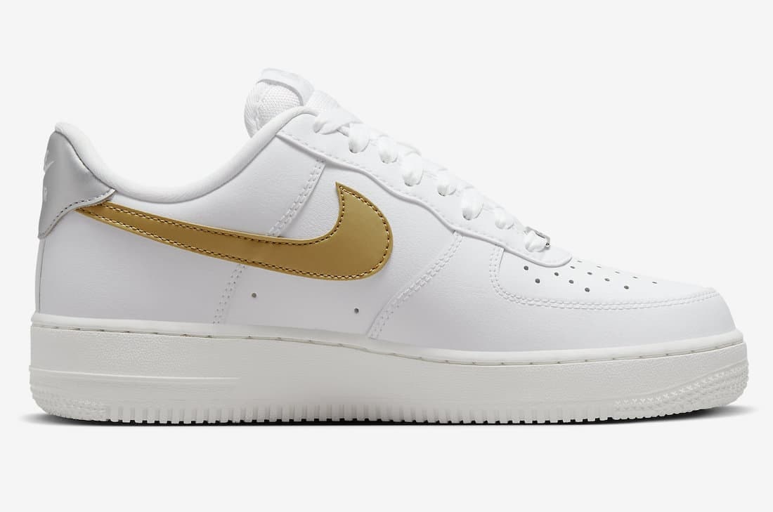 Nike Air Force 1 Low "Metallic Gold"