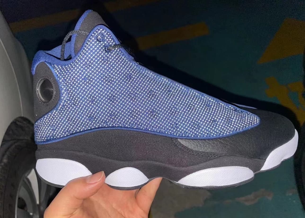 Air Jordan 13 "Brave Blue"