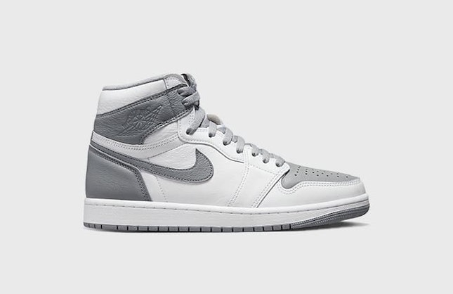 Air Jordan 1 High OG “Stealth”