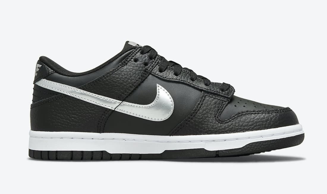 Nike Dunk Low GS “Black/Silver”