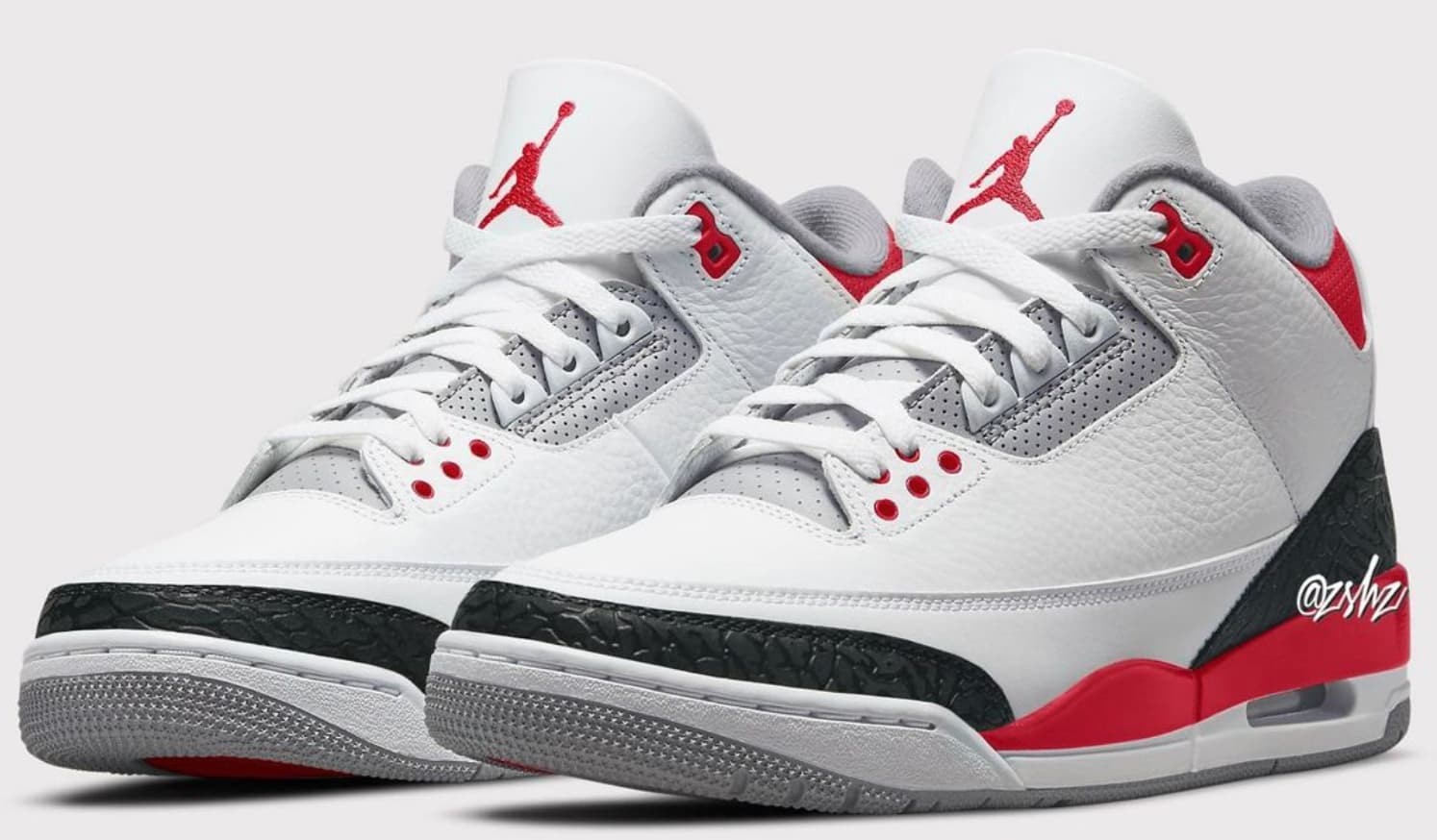 Air Jordan 3 OG "Fire Red"