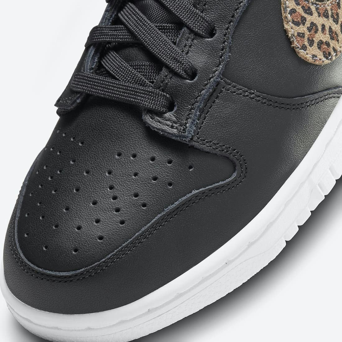 Nike Dunk Low "Black Leopard"
