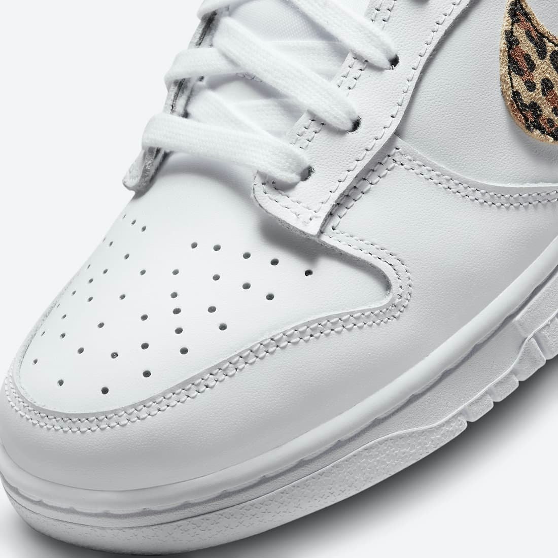 Nike Dunk Low "White Leopard"