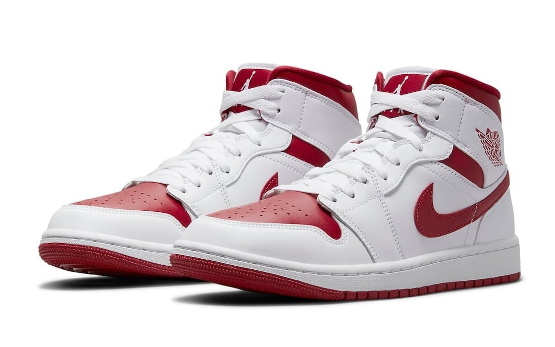 Air Jordan 1 Mid “Red Toe”