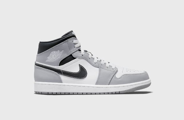 Air Jordan 1 Mid "Light Smoke Grey" Air Jordan 1 Mid "Light Smoke Grey"