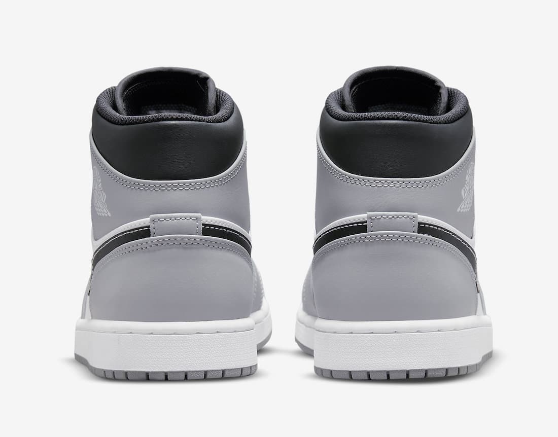 Air Jordan 1 Mid "Light Smoke Grey"