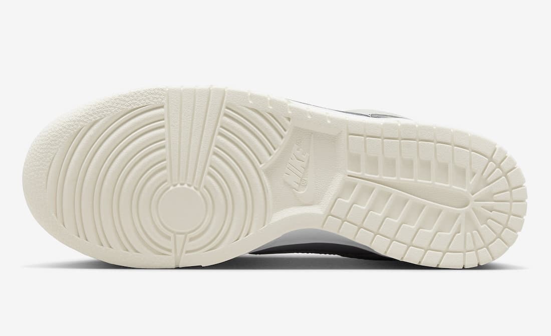 Nike Dunk Low "Coconut Milk"