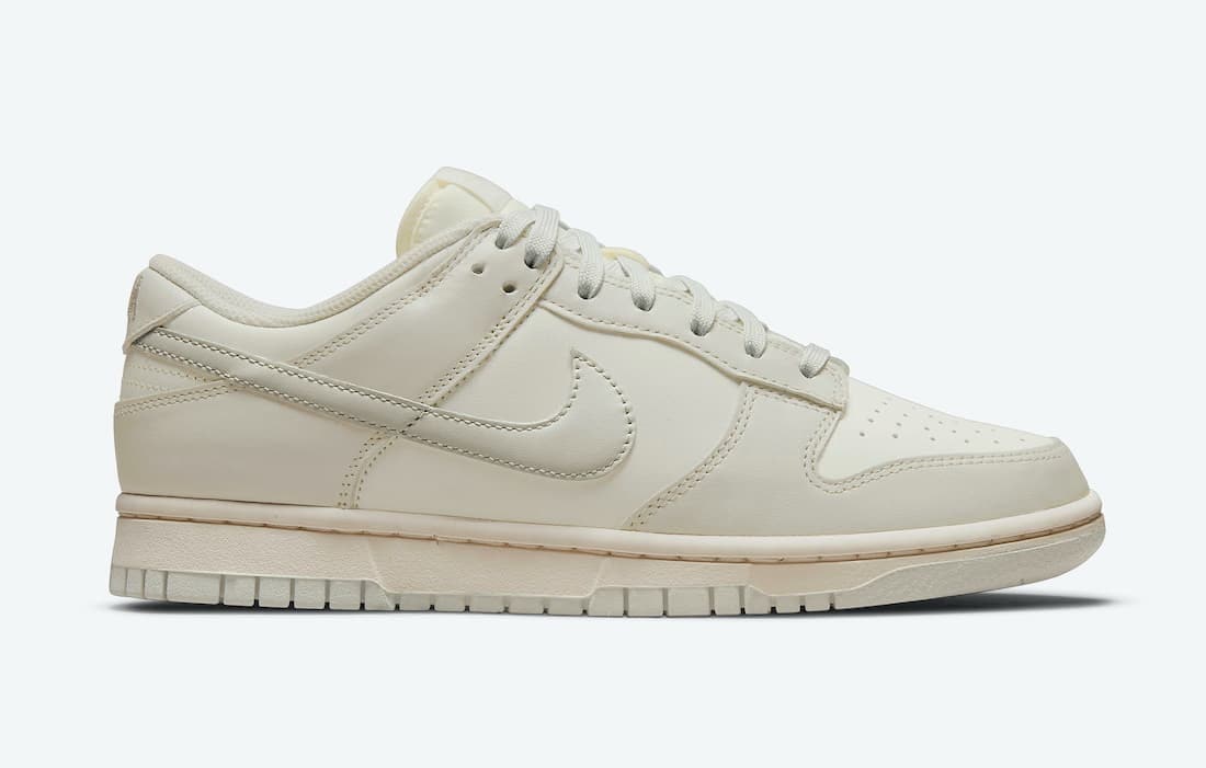 Nike Dunk Low “Light Bone”