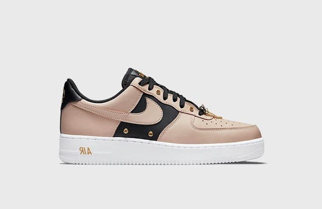 Nike Air Force 1 Low "Crimson Tint" Nike Air Force 1 Low "Crimson Tint"