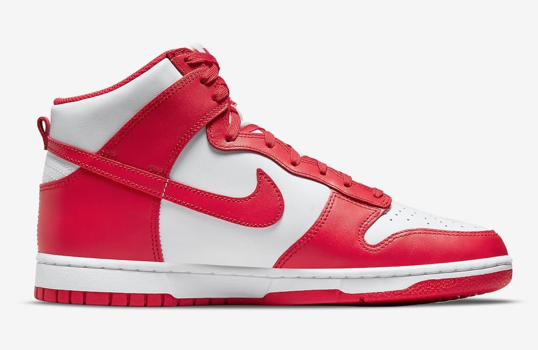 Nike Dunk High "University Red"