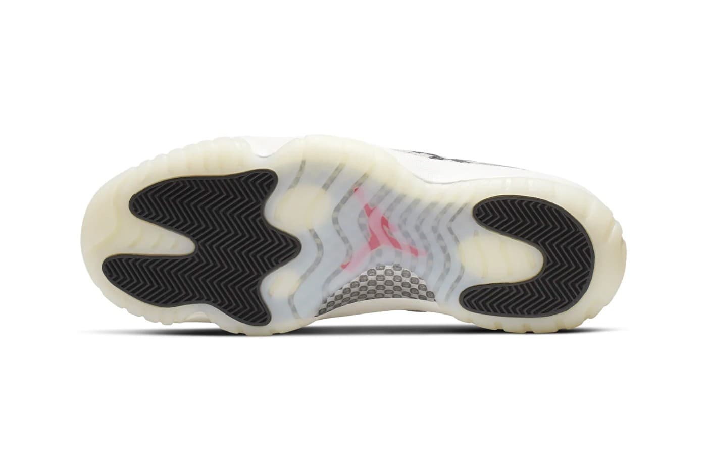 Air Jordan 11 Retro Low "Snakeskin - Light Bone"