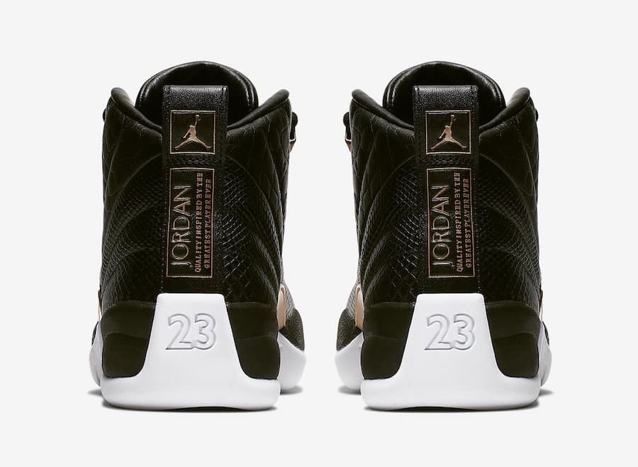 Air Jordan 12 Wmns "Midnight Black"