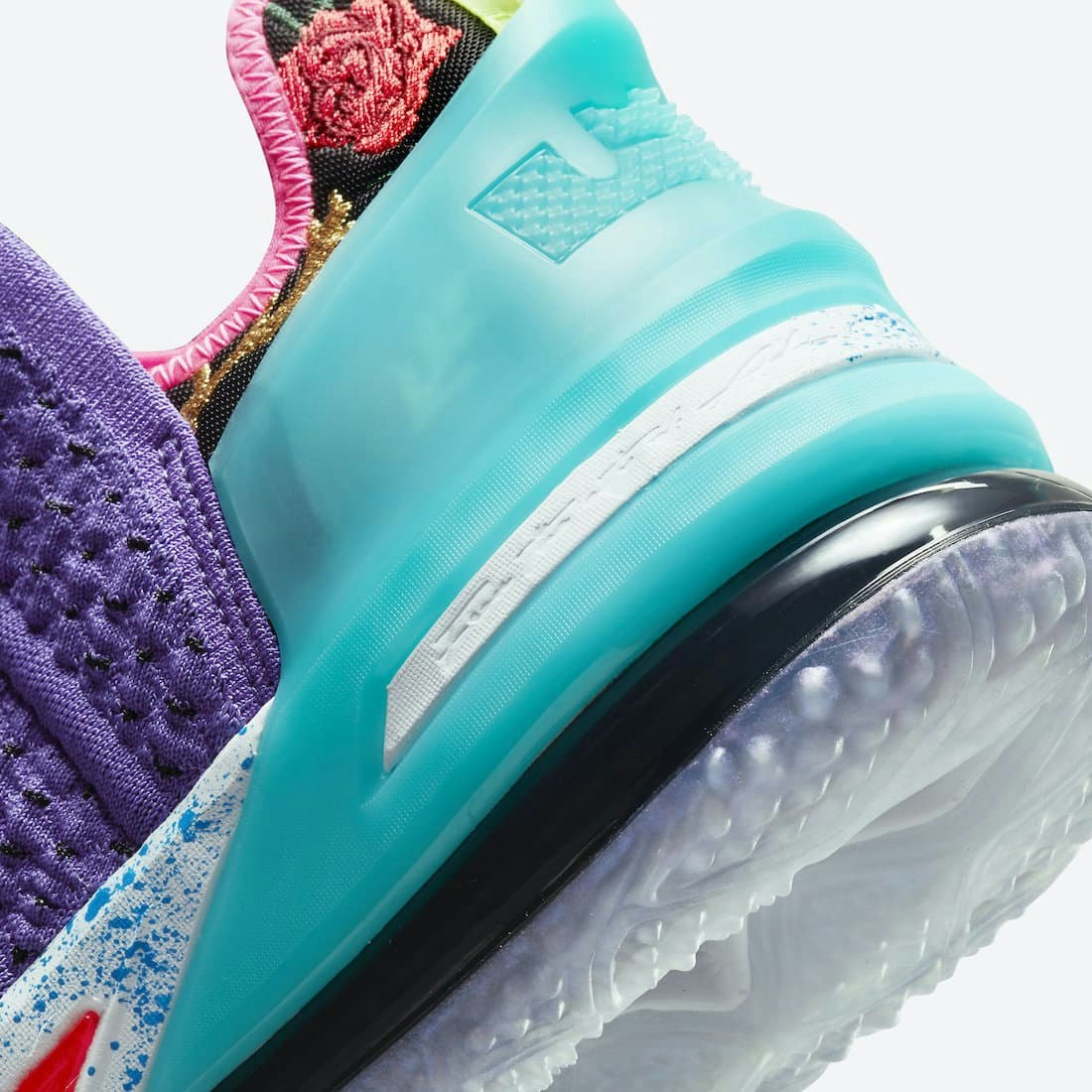 Nike LeBron 18 “Psychic Purple”