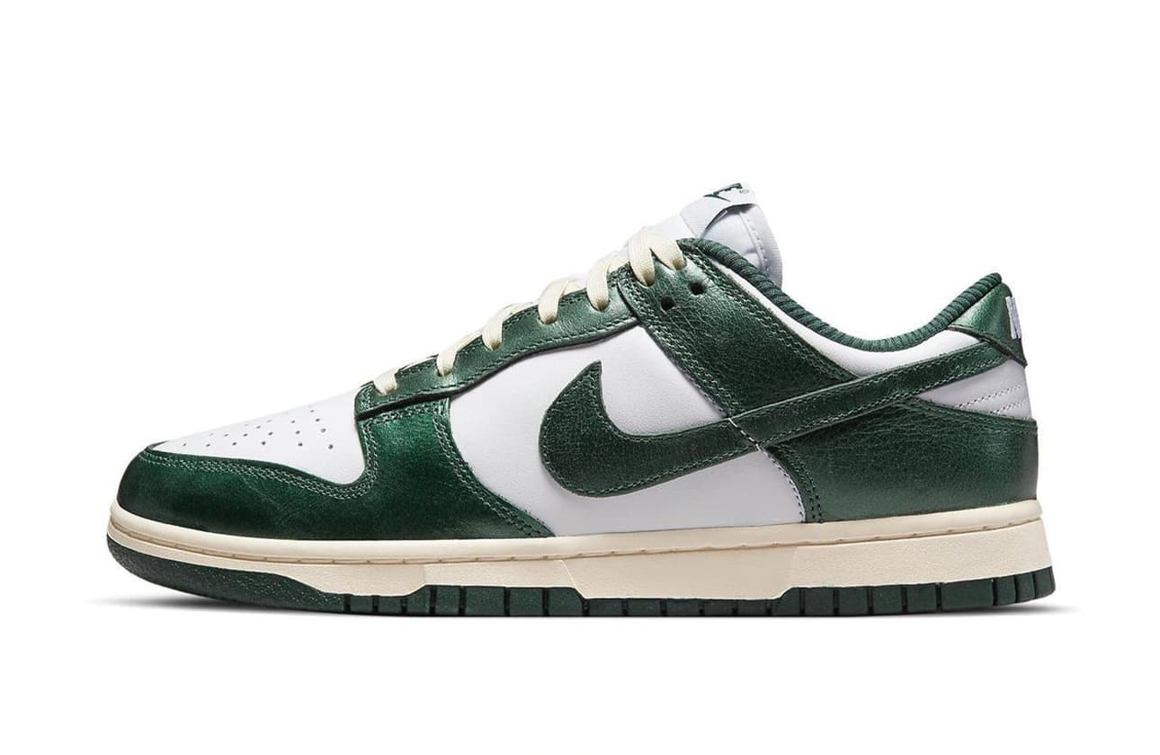 Nike Dunk Low "Vintage Green"