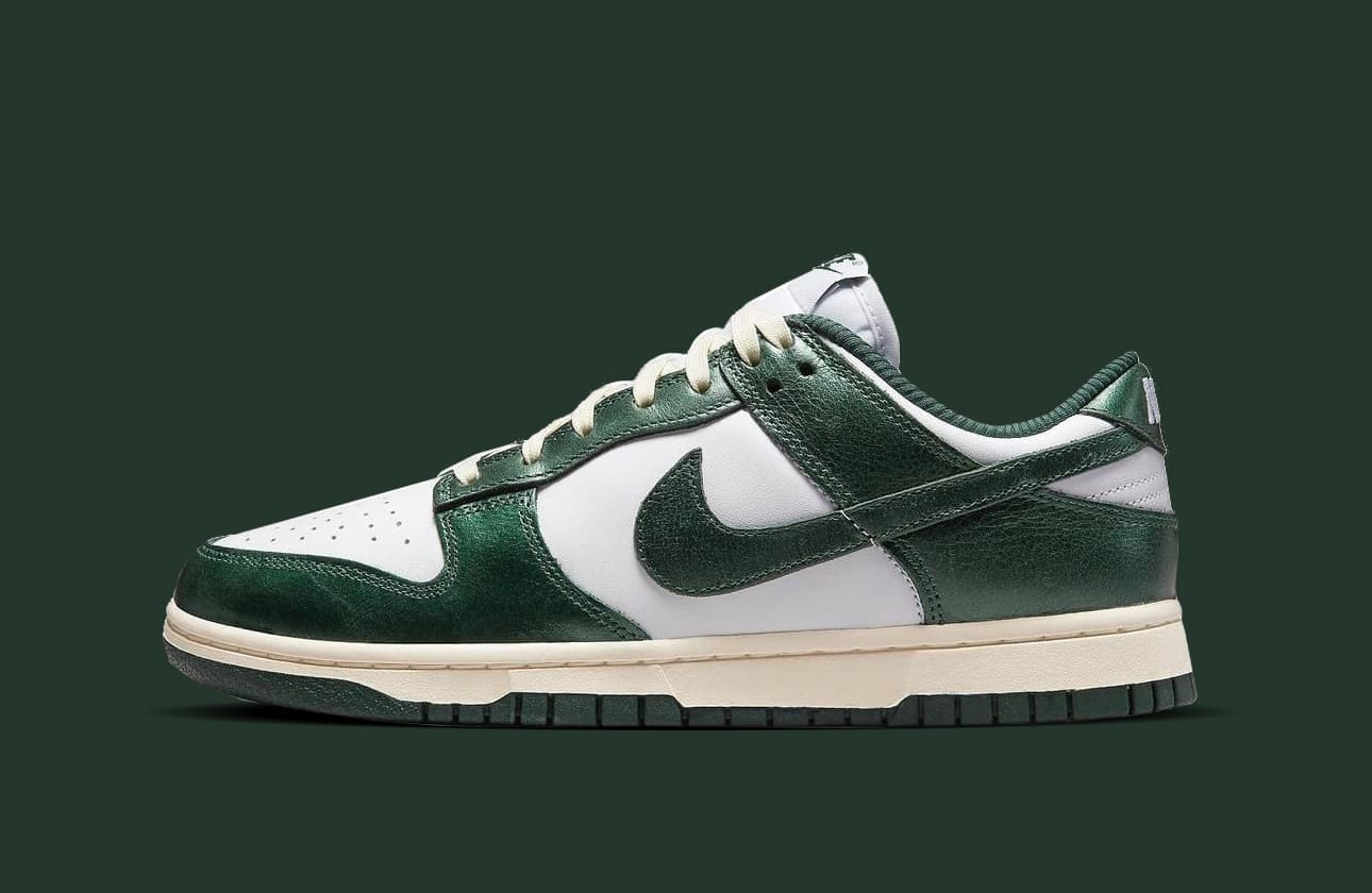 Nike Dunk Low "Vintage Green"