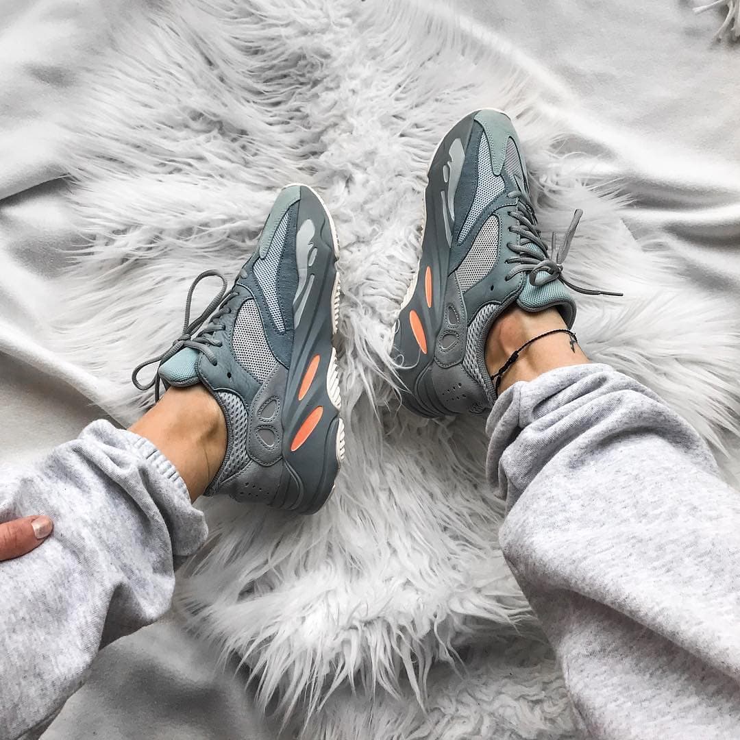 adidas YEEZY Boost 700 Review HEAT MVMNT