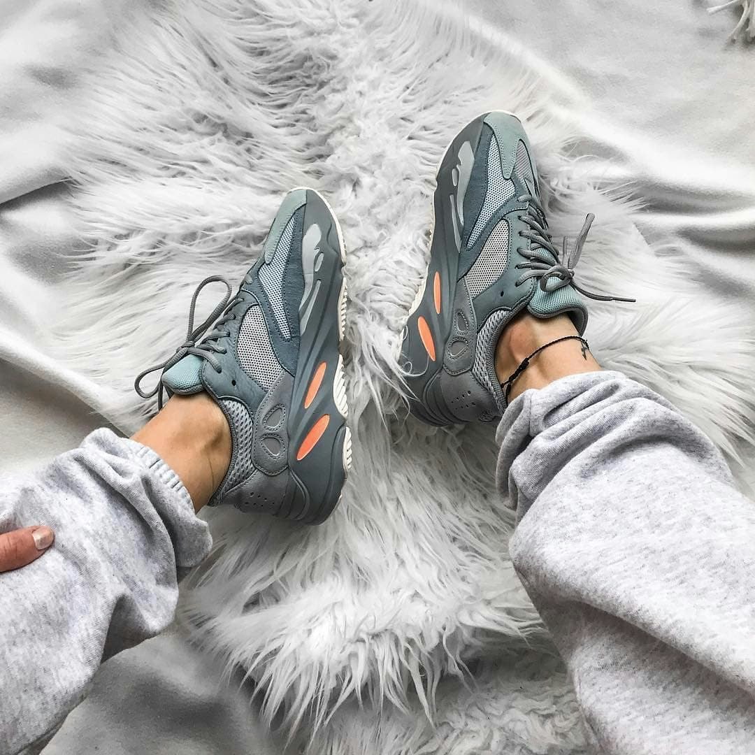 adidas YEEZY Boost 700 Review