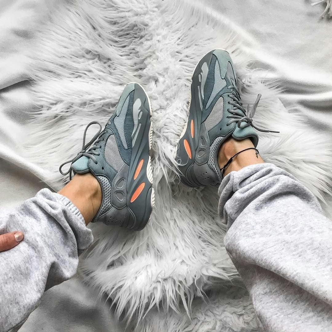 adidas YEEZY Boost 700 Review