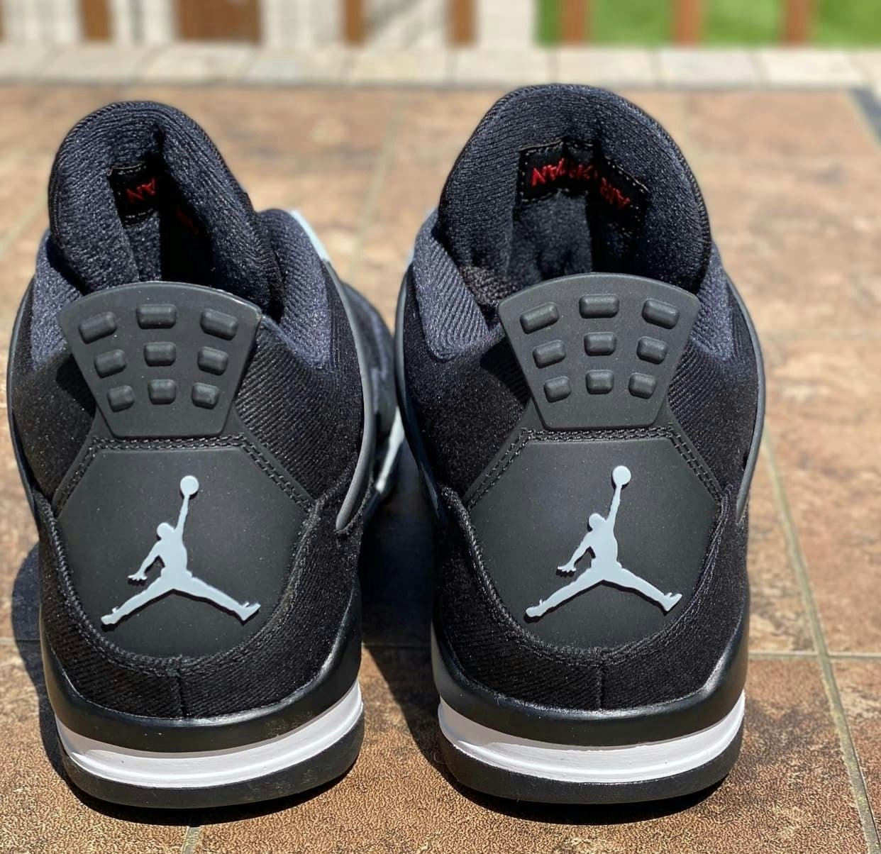 Air Jordan 4 "Black Canvas"