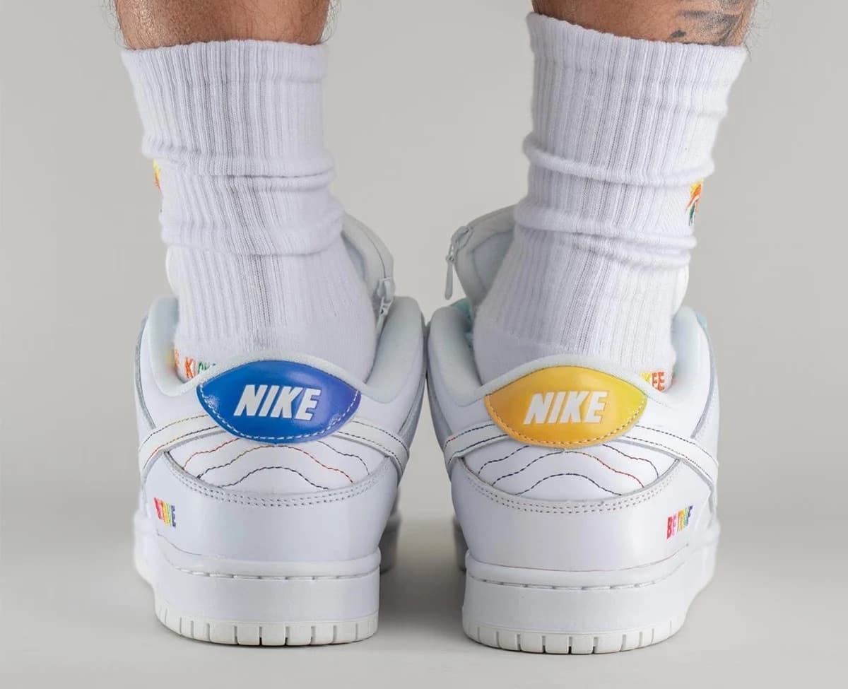 Nike Dunk Low "Be True" 