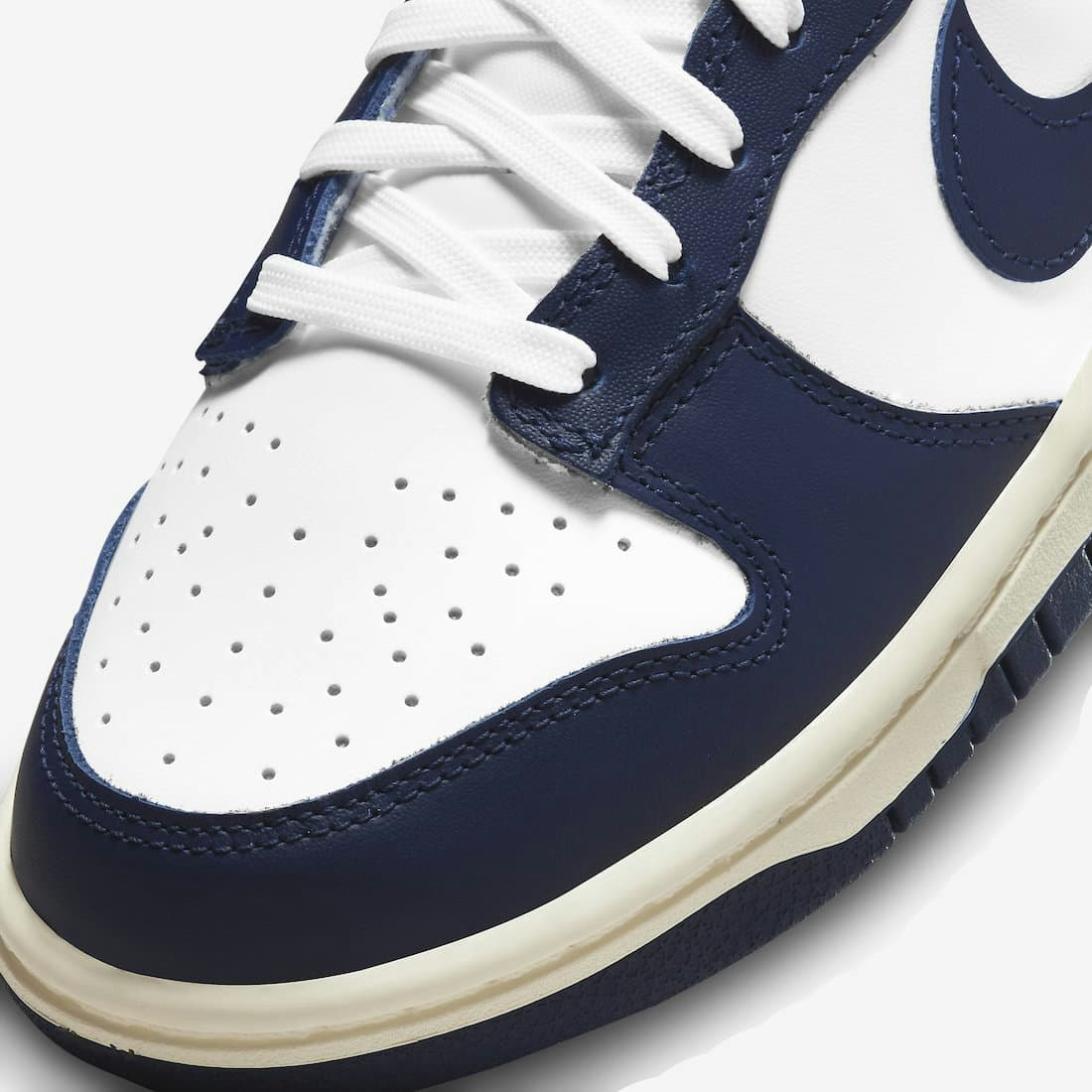 Nike Dunk Low "Aged Navy"